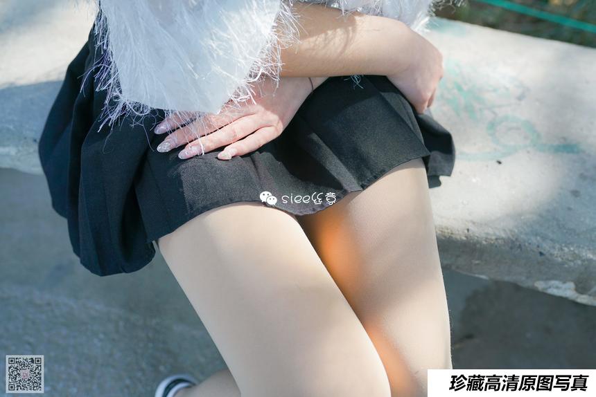 [SIEE丝意] No.059 小月 青涩的小白鞋 [56P]