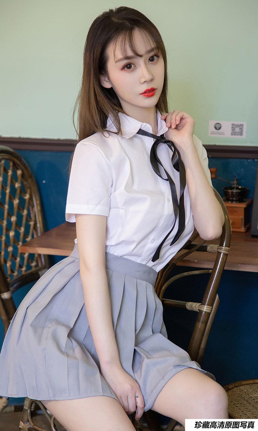 [Ugirls尤果网] 爱尤物 2019.08.01 No.1534 徐肉肉 少女甜 [35P]