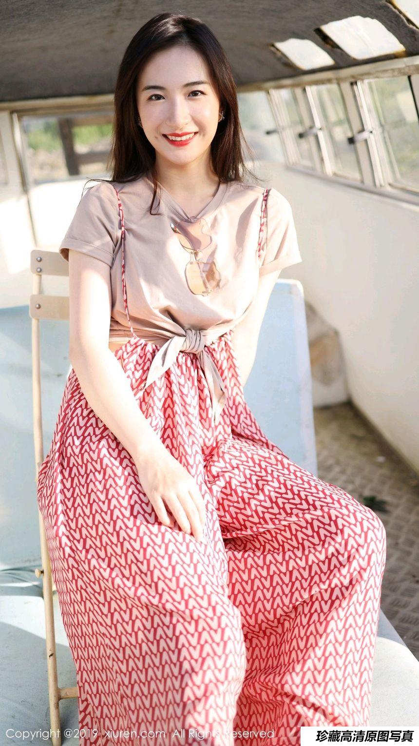 [XiuRen秀人网] 2019.10.11 No.1718 艺儿拿铁 [70+1P]