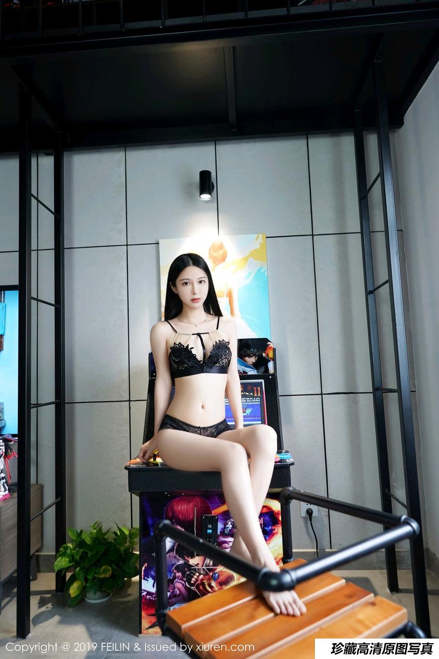 [FEILIN嗲囡囡] 2019.10.27 VOL.211 luna张静燕 [49+1P]