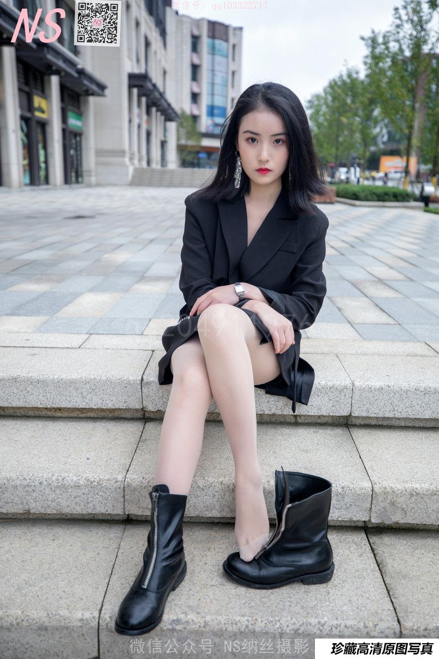 纳丝摄影 忆霜特殊的美妙长靴丝袜 [64P1V-1.08GB]