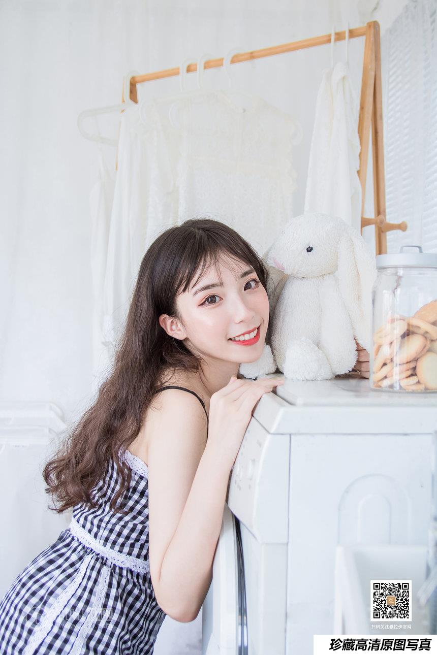 [YALAYI雅拉伊] 2019.08.11 Y368 阿橙  一双白袜子 [42+1P]