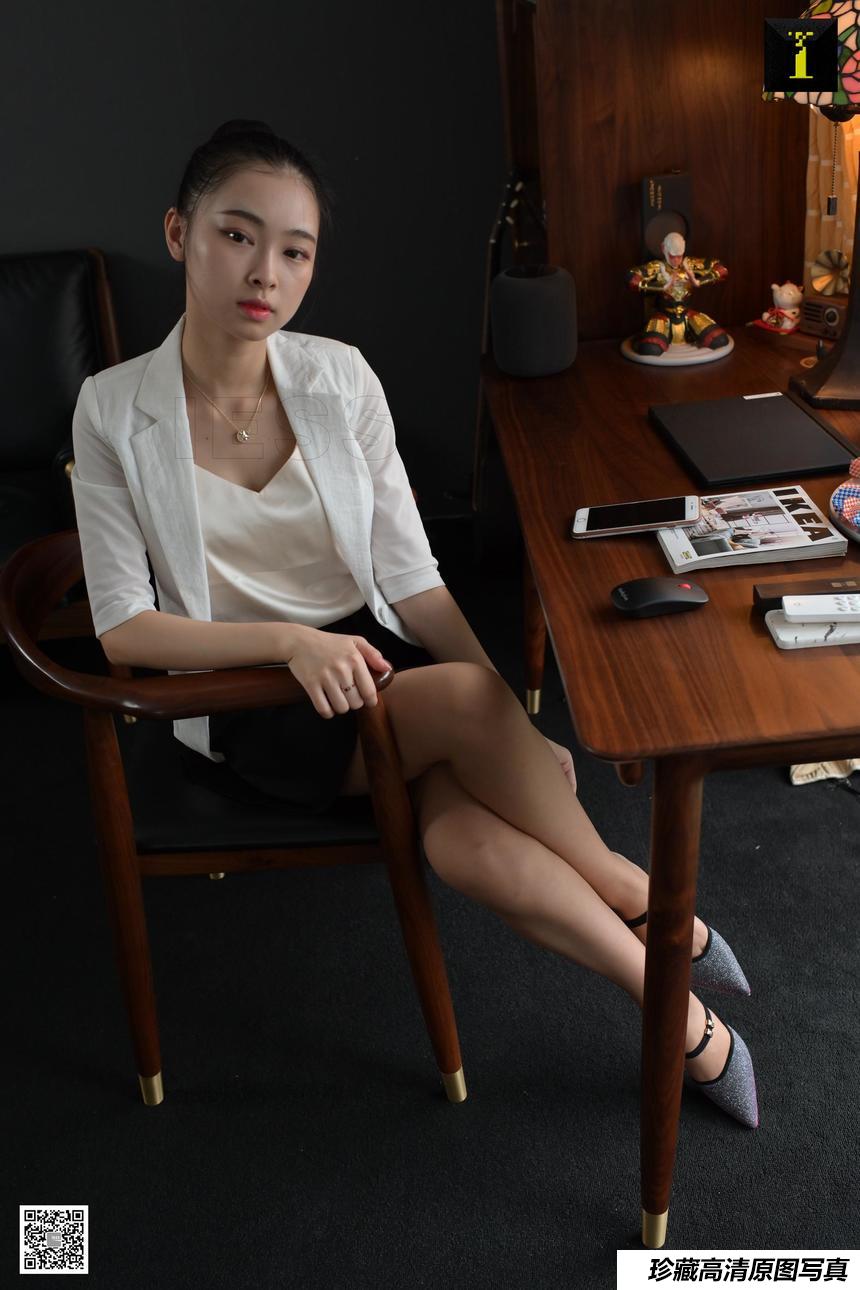 [IESS异思趣向] 2019.11.10 丝享家613： 三公主的娃娃脸 [90P]