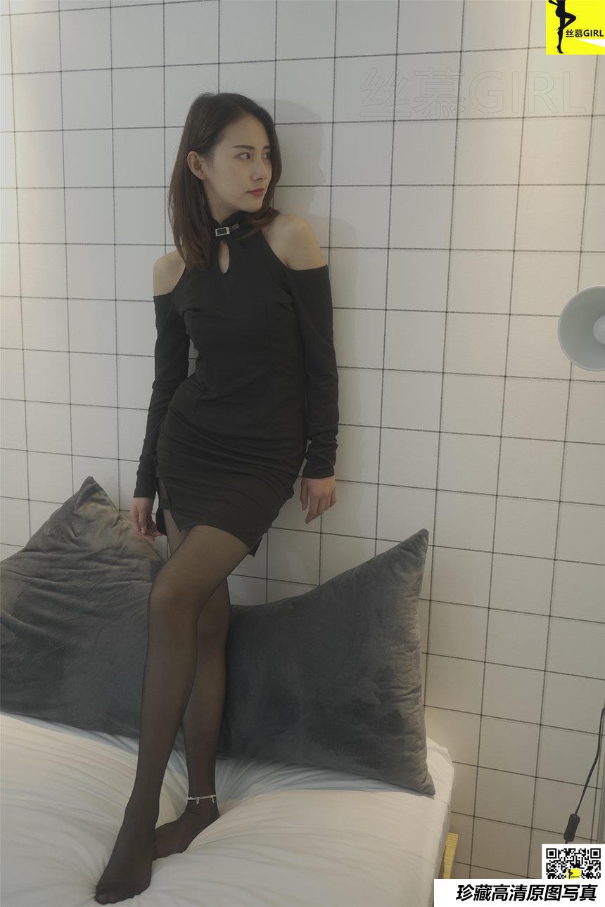 丝慕写真 第053期 模特：婷伊《初见》