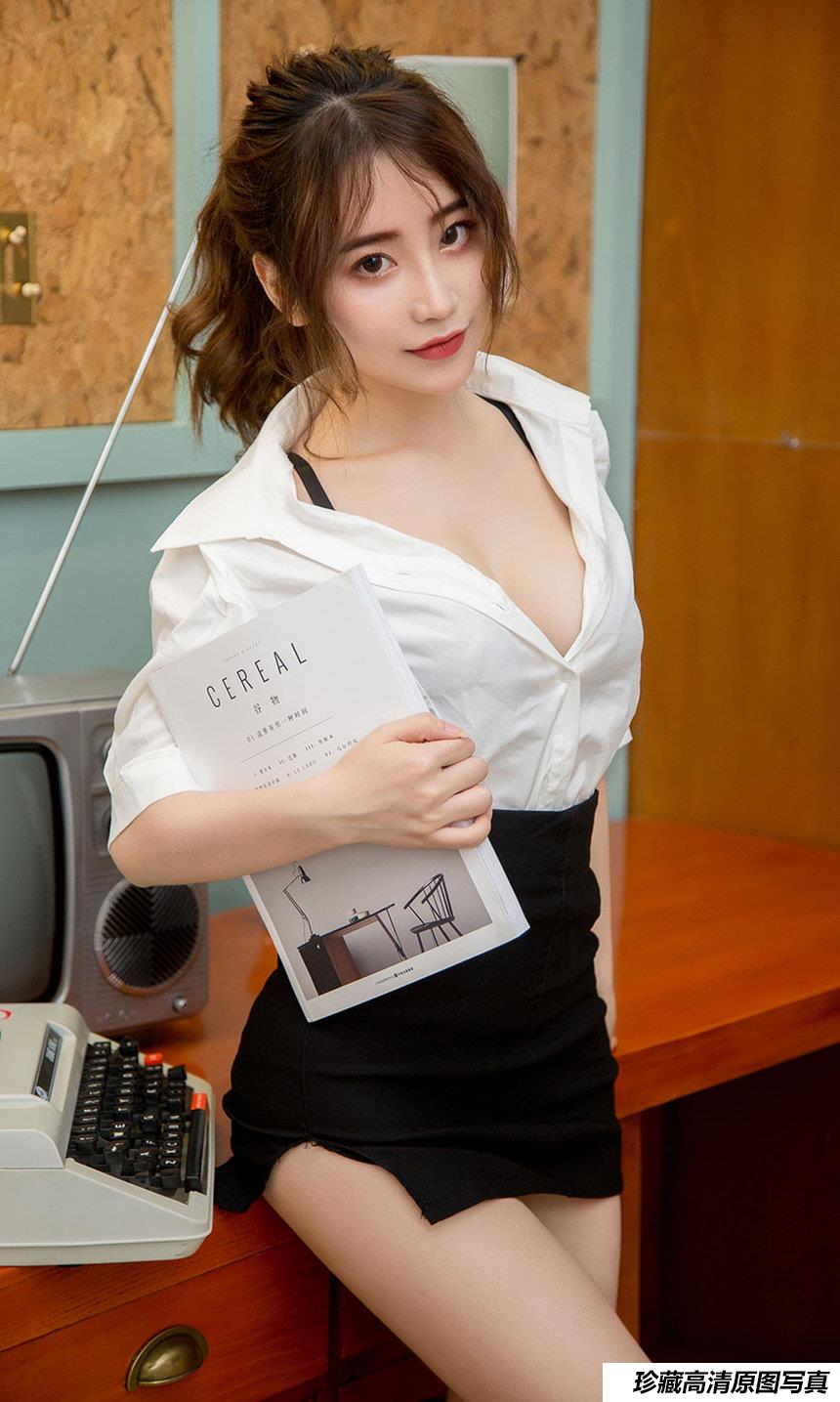 [Ugirls尤果网] 爱尤物 2019.09.15 No.1579 绯月樱Cherry 谈樱说爱 [35P]