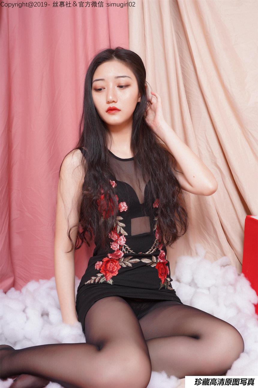 丝慕写真 SM019 模特：双双《穿V领旗袍的双双》