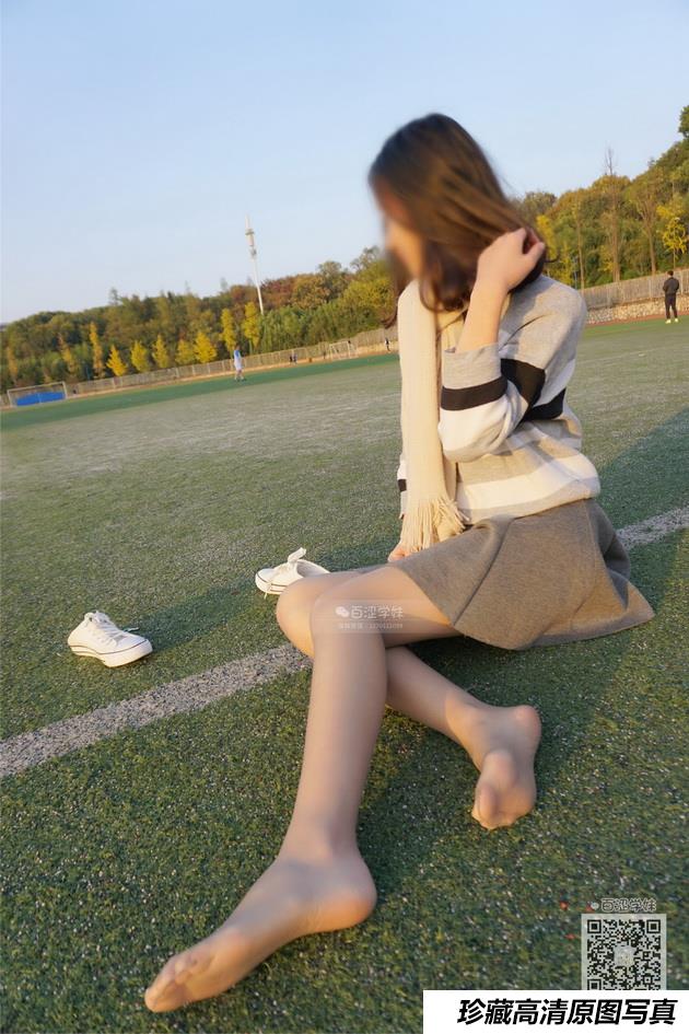 [妖精视觉] 糖糖 绿茵场的灰丝[61P57.5M]