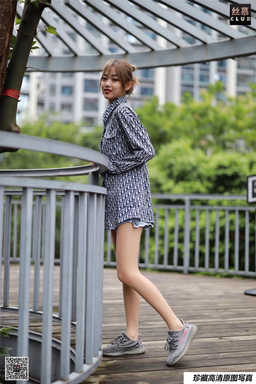 丝慕写真 小颖《小颖的户外之旅》