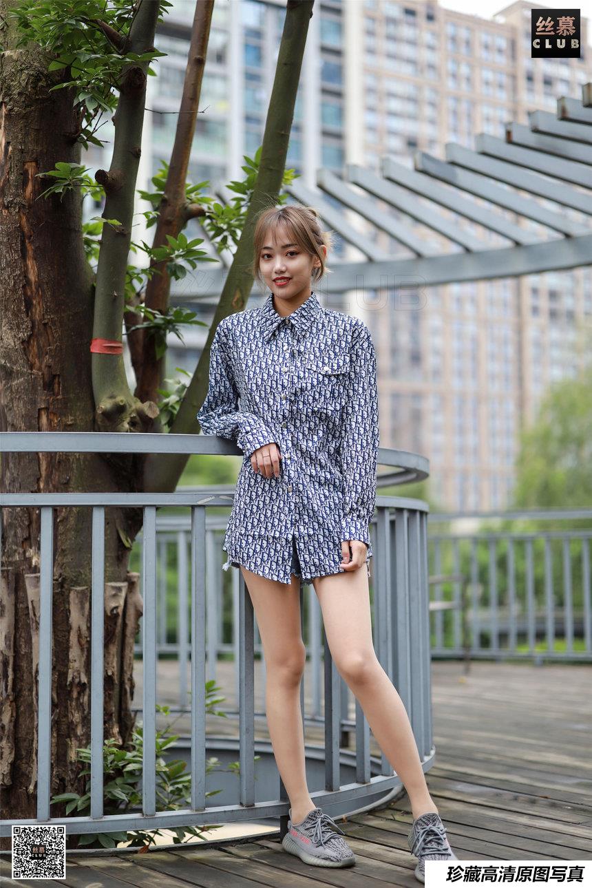 丝慕写真 小颖《小颖的户外之旅》