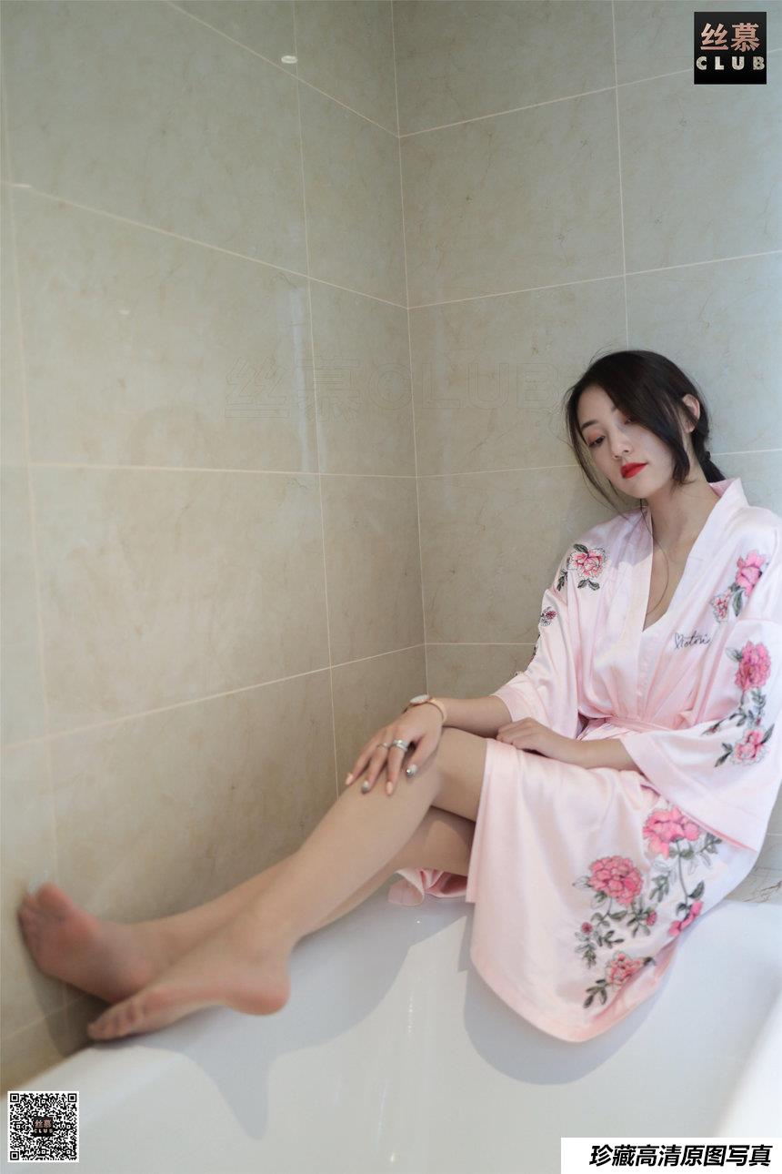 丝慕写真 SM074 天天一元 诗晴《诗晴-睡袍-浴缸》