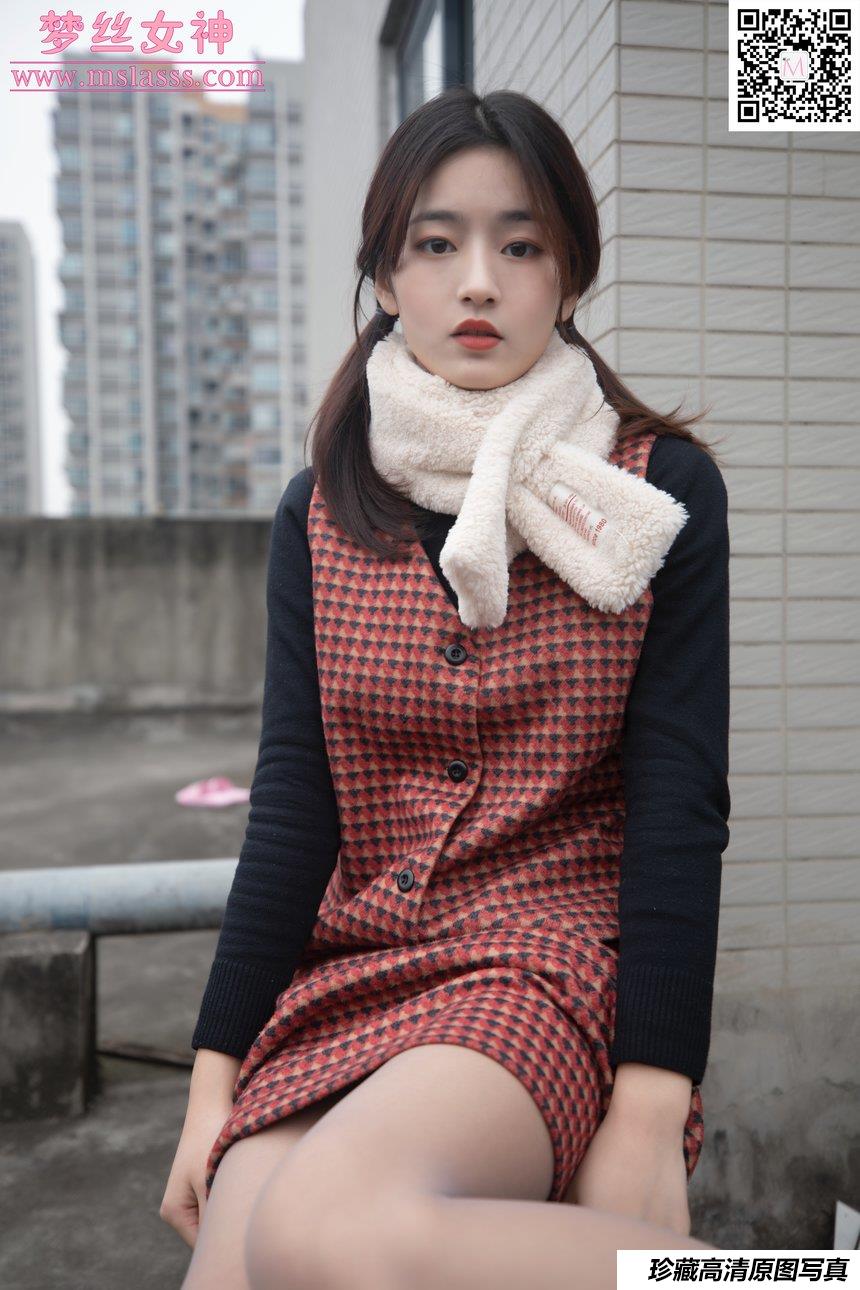 [MSLASS梦丝女神] 2020.01.15 NO.085 《璇璇4 天台少女》[55+1P397M]