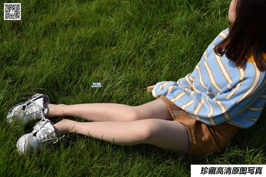 大生模拍 No.013 欣欣 青青芳草地 悠悠丝袜情 [49P-202MB]