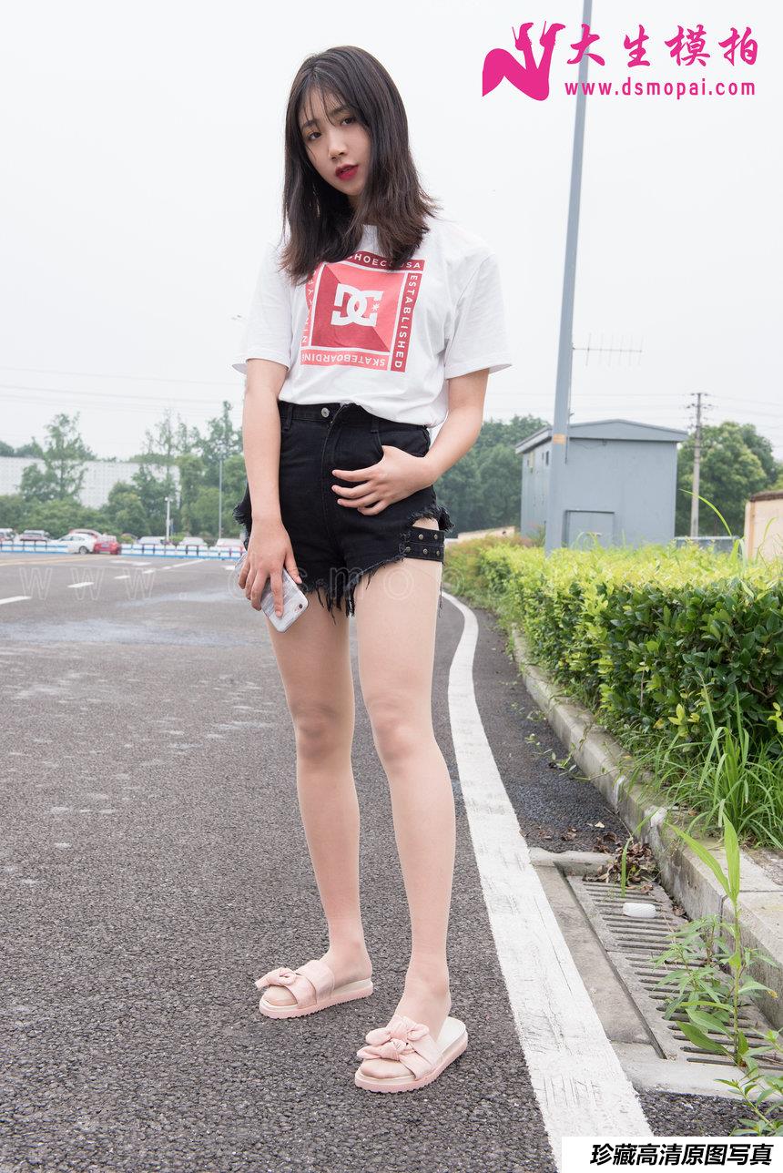 大生模拍 No.046 珠珠 压马路的肉丝腿 [36P1V-335MB]