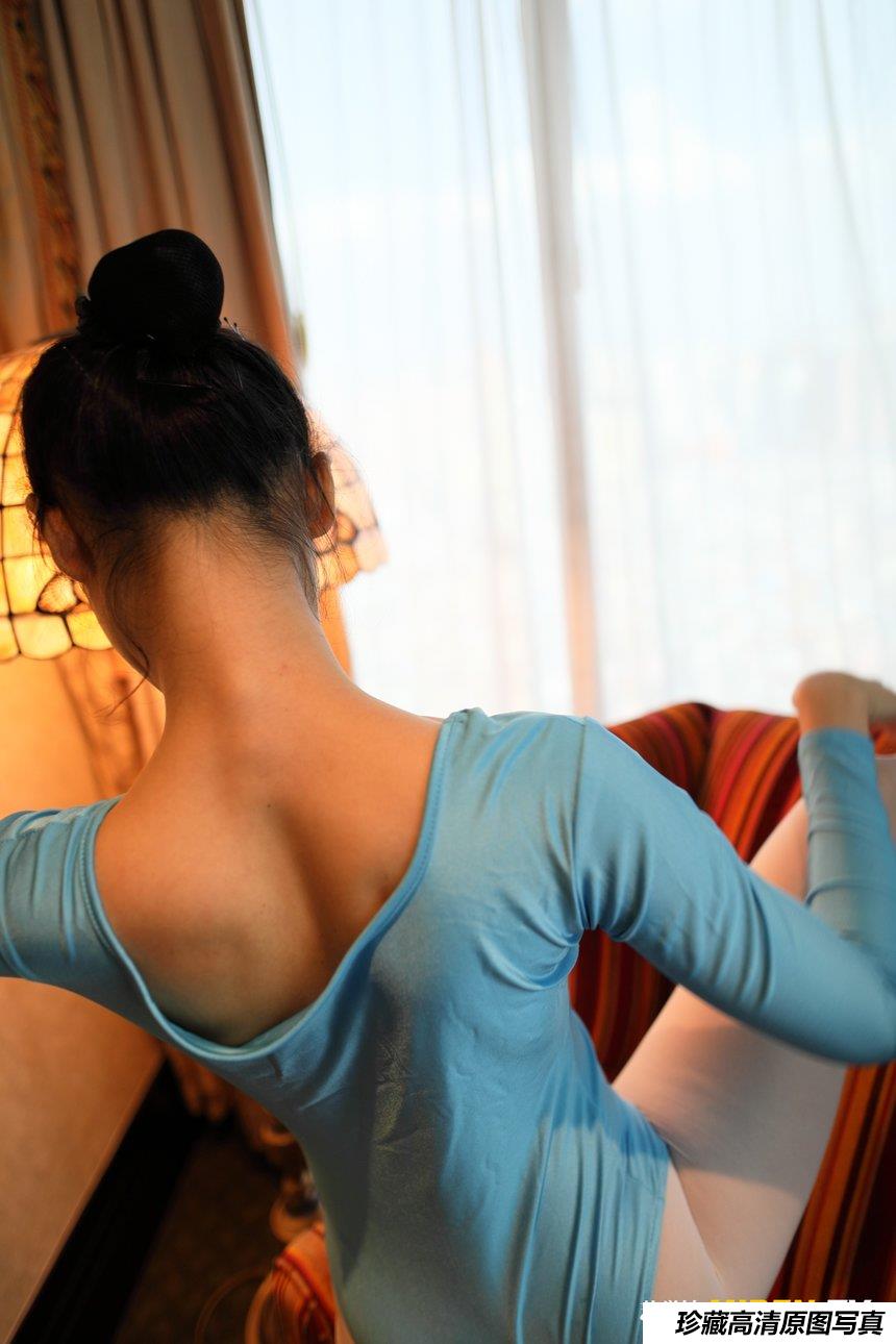 [ROSI写真]艺学妹 2020.02.04 No.067 [35P32MB]