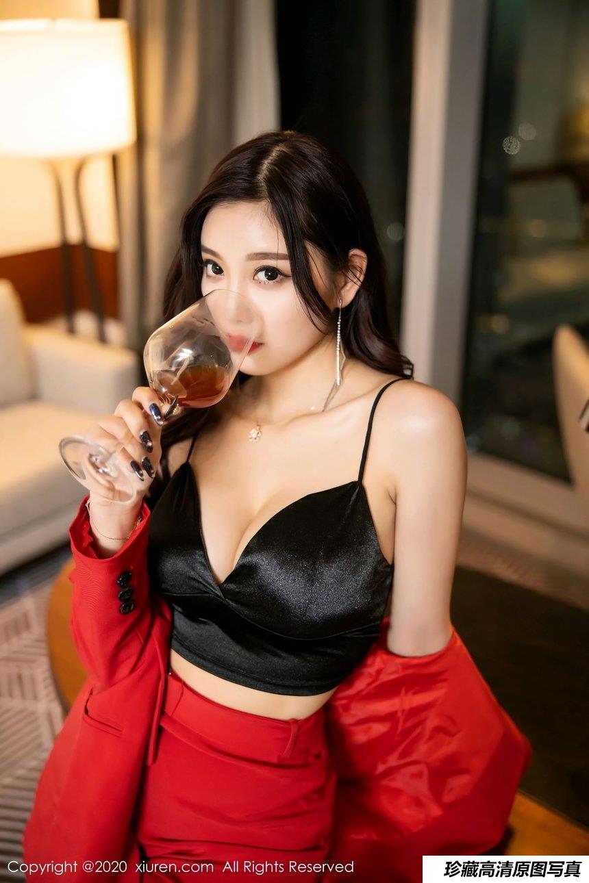 [XiuRen秀人网] 2020.04.01 No.2122 杨晨晨sugar [100+1P]