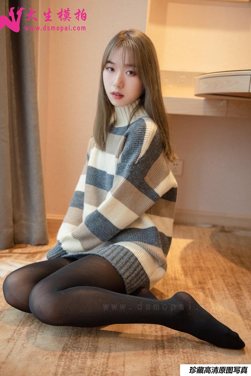 小鹿 暖暖的厚黑丝