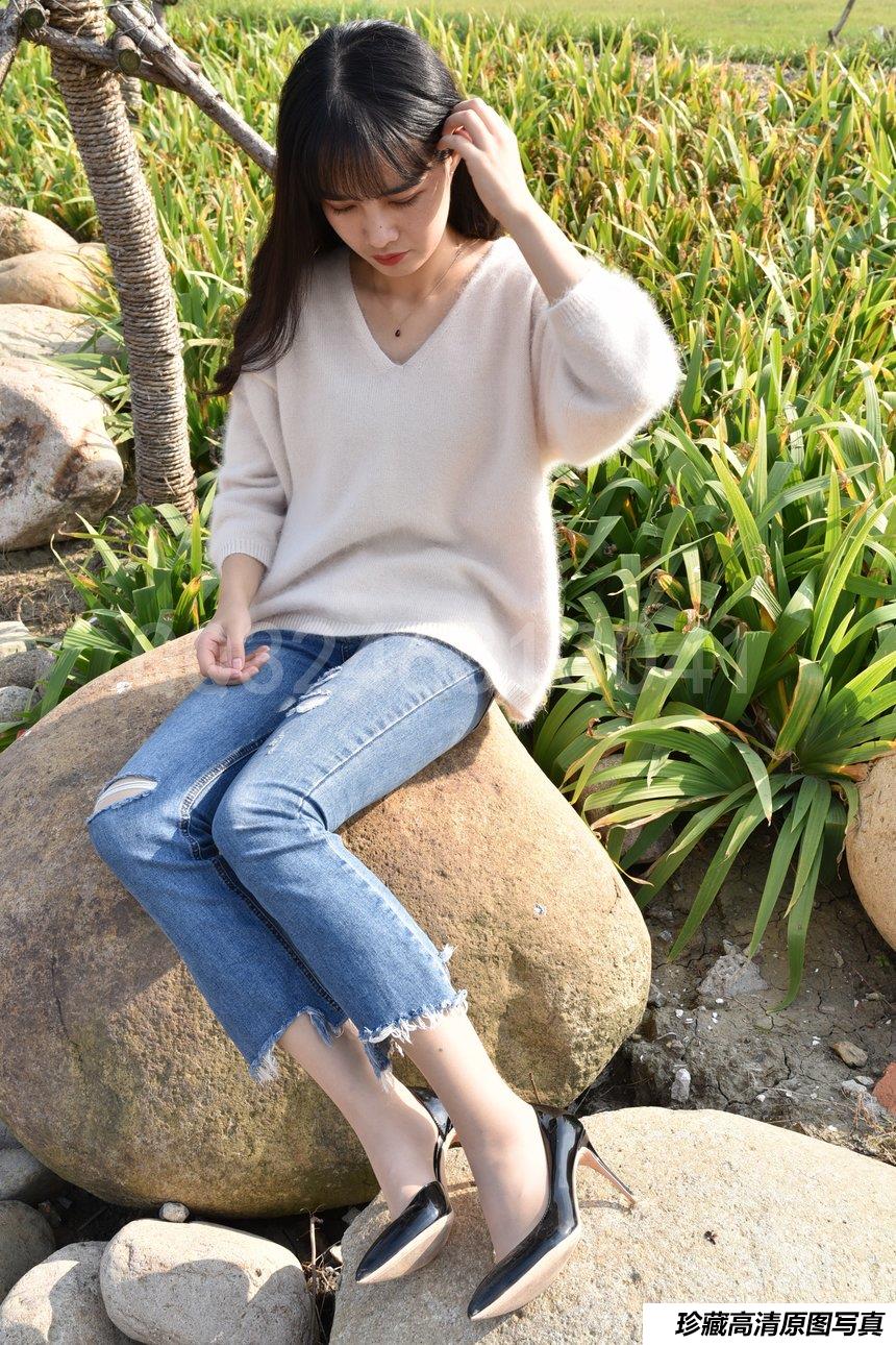 大生模拍 No.082 嘉嘉 裤内有丝 [30P-123MB]