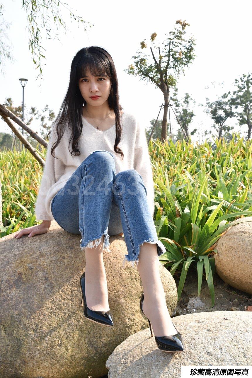 大生模拍 No.082 嘉嘉 裤内有丝 [30P-123MB]