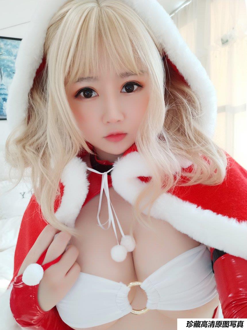 是依酱吖 - 雪夜锦礼 [29P-69MB]