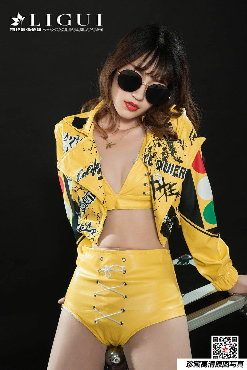 [Ligui丽柜] 2020.03.05《性感赛道女郎》-安娜 [51P111MB]