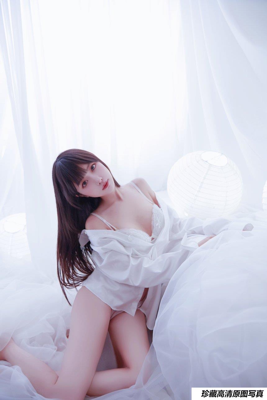 Shika小鹿鹿 - 纯白 [18P-36MB]