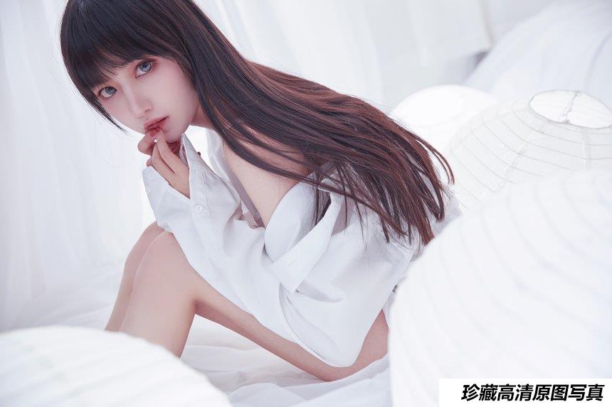 Shika小鹿鹿 - 纯白 [18P-36MB]