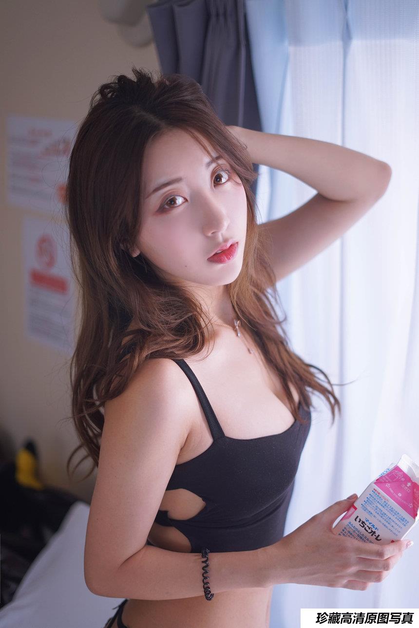 黑川 - 居家 [15P-76MB]