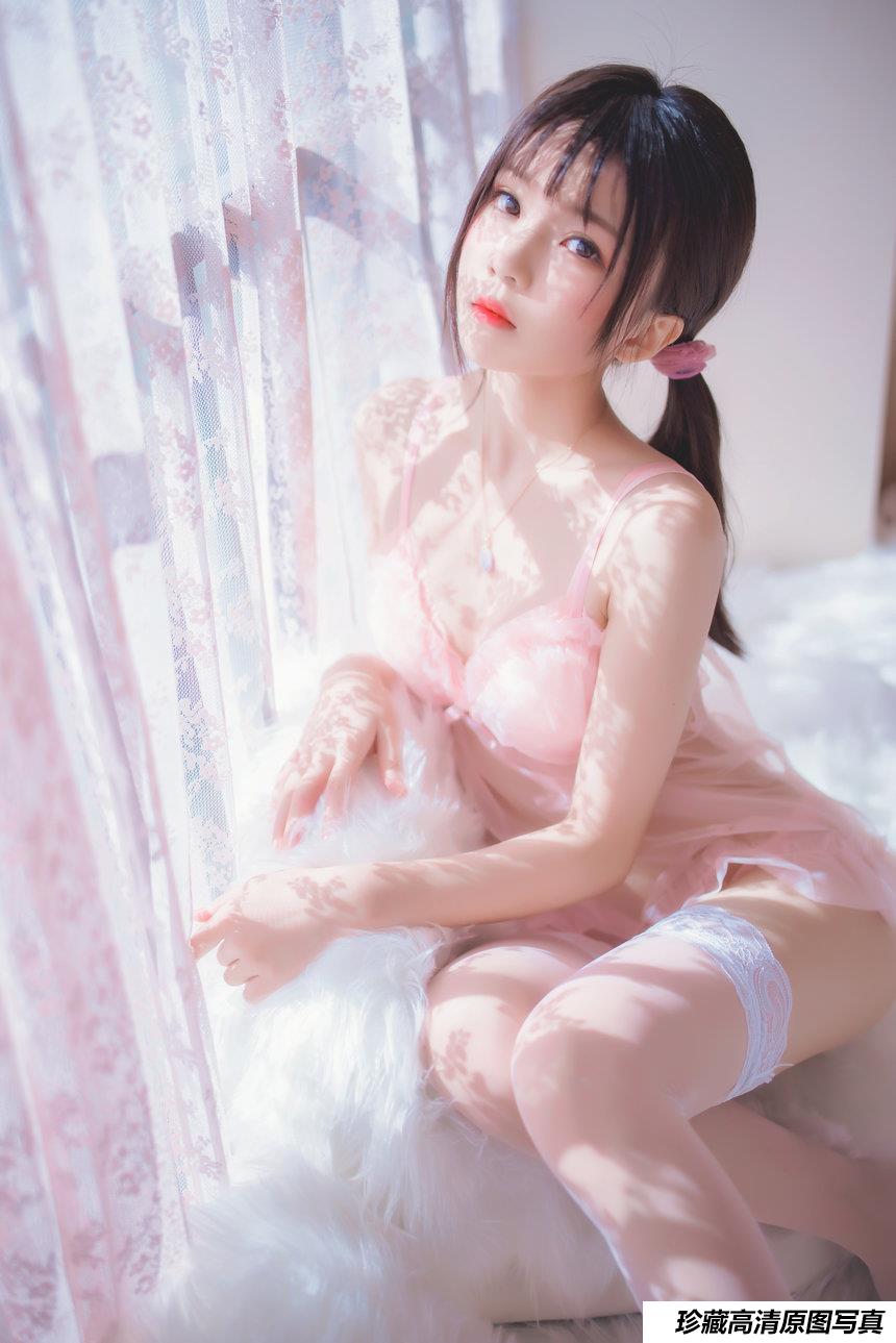 桜桃喵 - 初恋02 [39P-568MB]