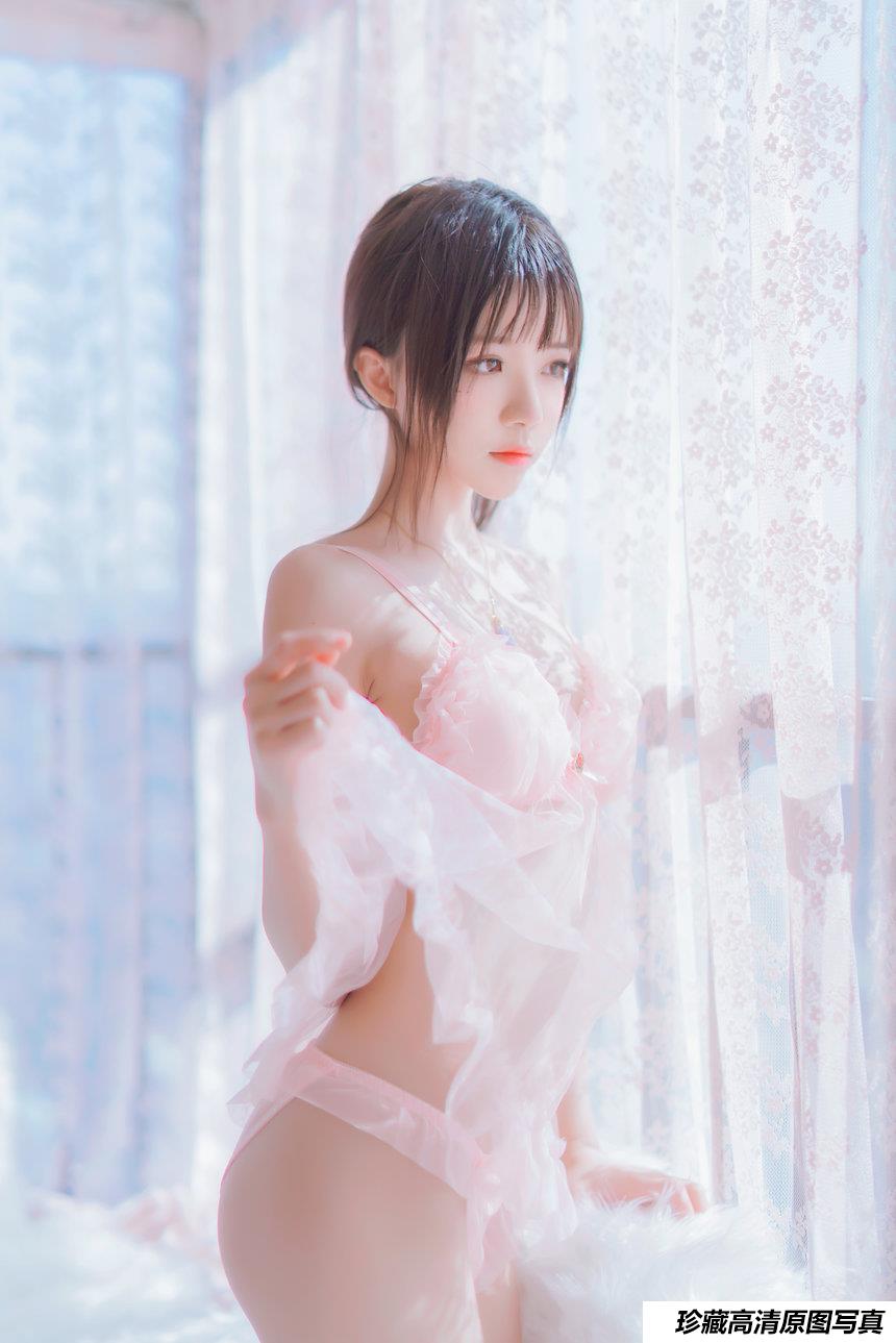 桜桃喵 - 初恋01 [30P-478MB]