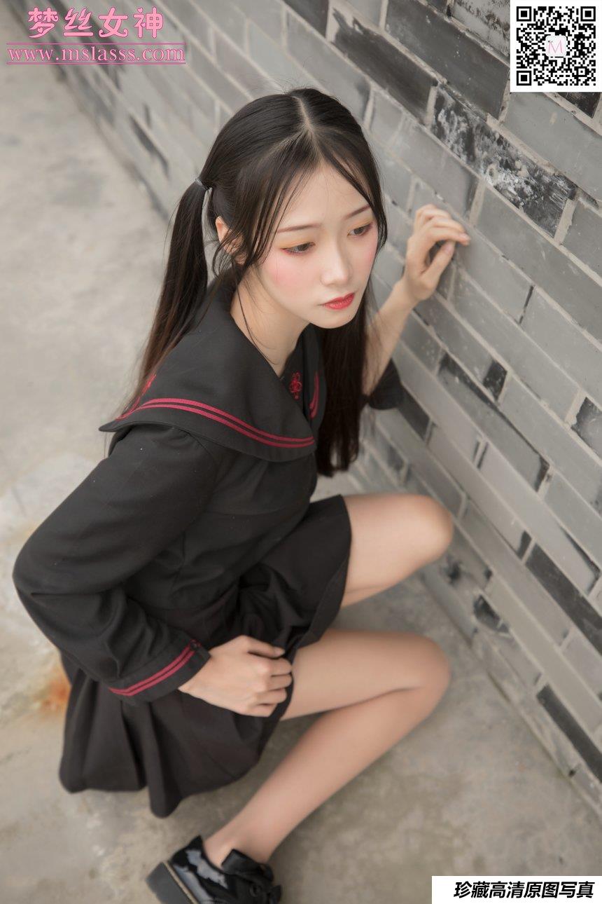 [MSLASS梦丝女神] 2020.03.27 NO.104 诗琪《纤细的美腿玉足》[92+1P630M]