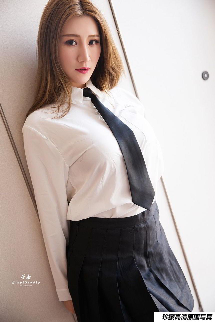 [TouTiao头条女神] 2020-04-05 玄子 长腿女生