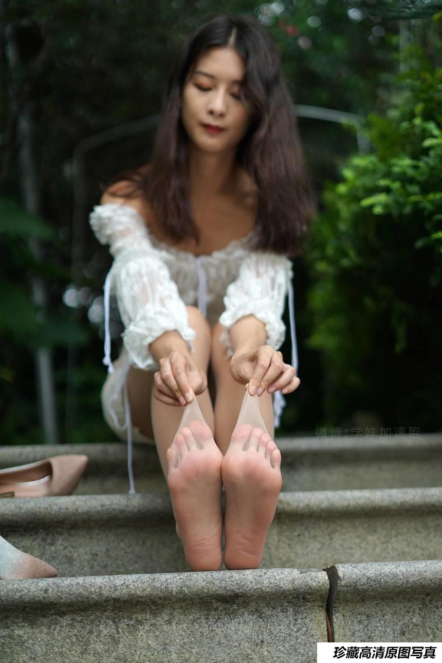 学妹加速跑 XM096《秋游的小七》套图+视频