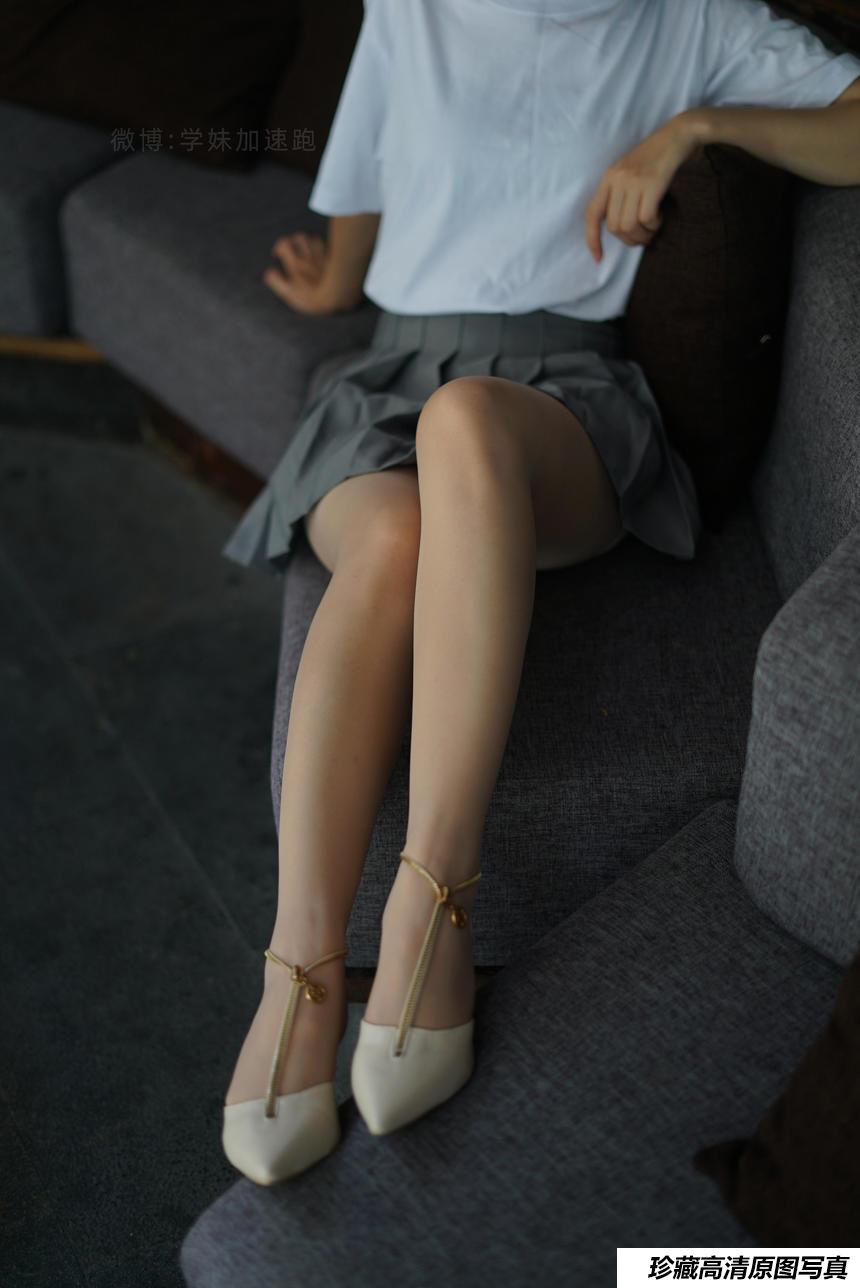 学妹加速跑 XM053《灰裙下的丝-玲玲》图套+视频