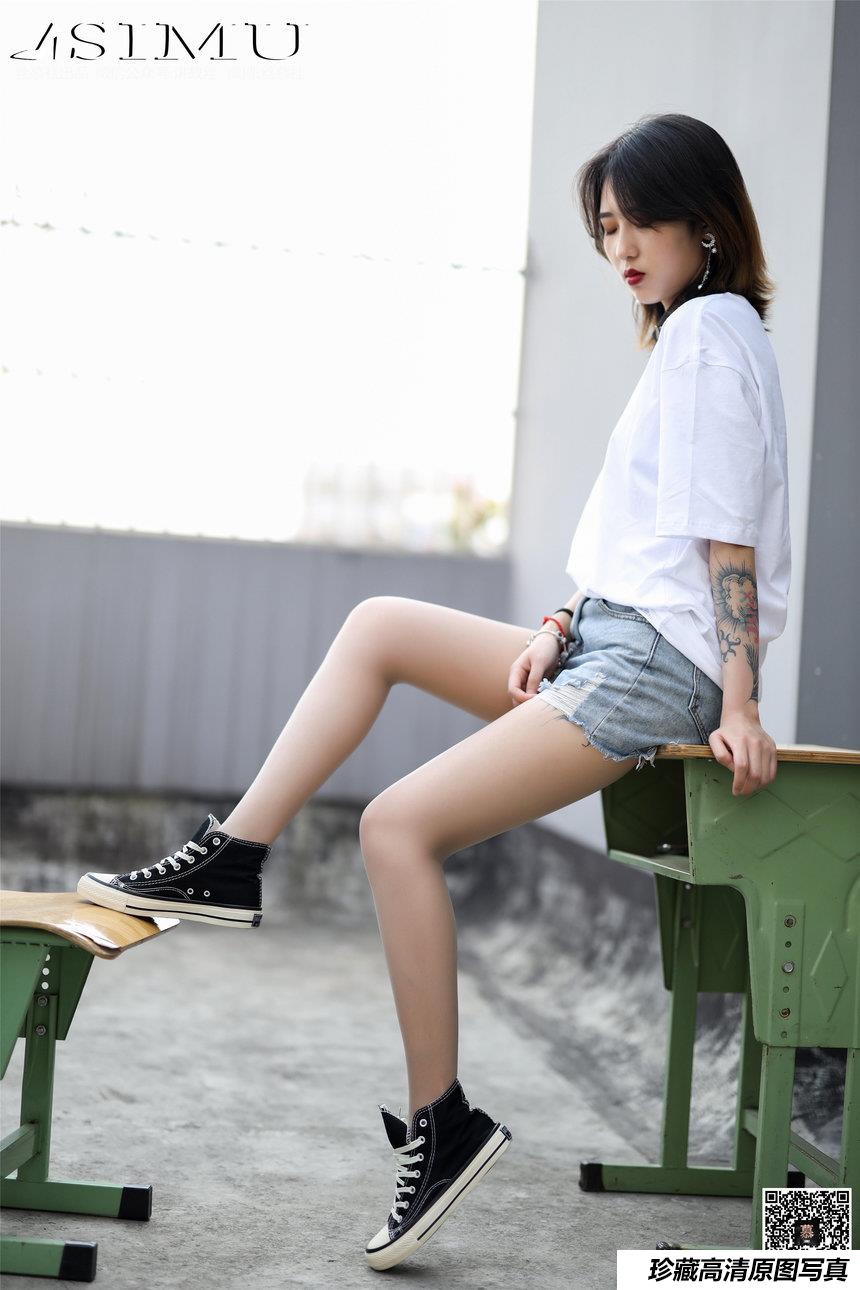 丝慕写真 SM250 新模《纹身酷girl》 [71P]