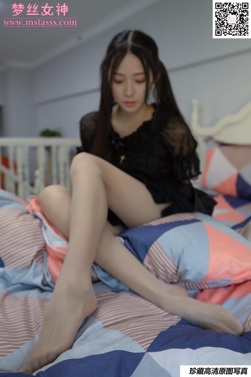 [MSLASS梦丝女神] 2020.05.13 NO.112 诗琪3《刚起床的小侠女》[70+1P828M]