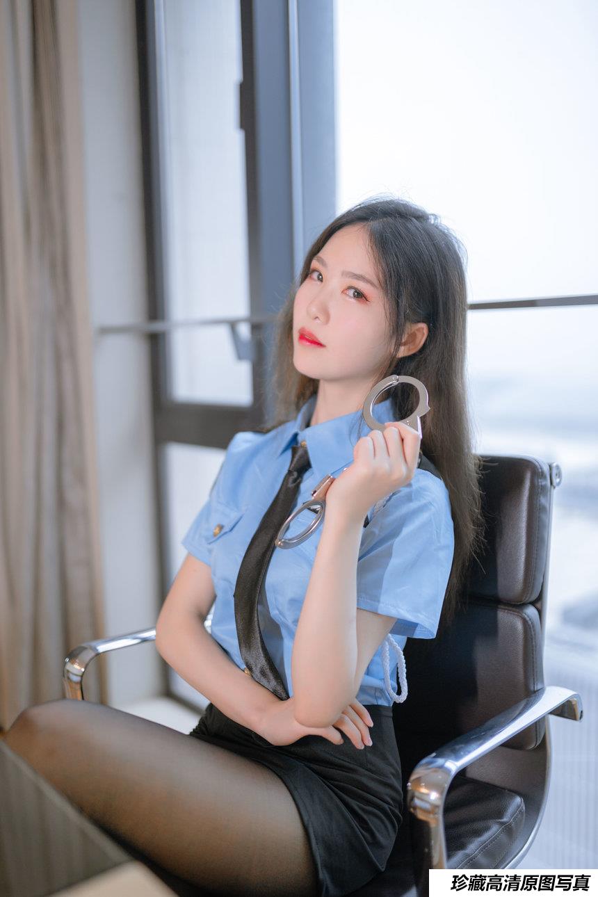 抖娘-利世图集 - 女警 [20P-55MB]