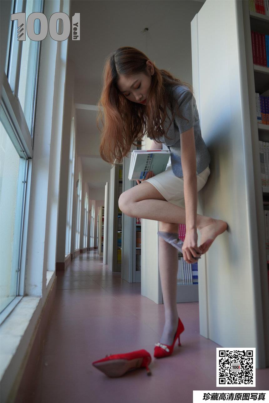 IESS异思趣向 一千零一夜《新来的实习老师4》 [89P]