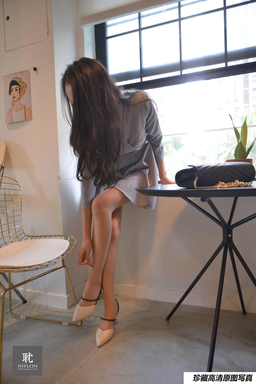 IESS异思趣向《普惠集227》- 模特：豹子《豹子（特别版）》 [99P]