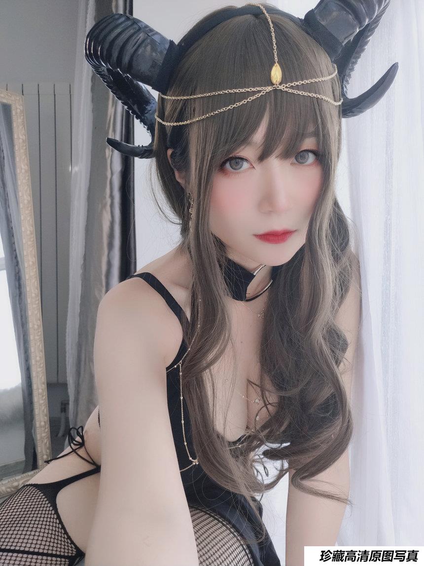 白银81 -  黑山魅魔 [50P1V-397MB]