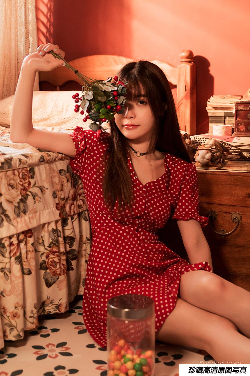 [YALAYI雅拉伊] 2020.07.13 NO.669 悠悠酱《《第一次》》[44P+1P628M]