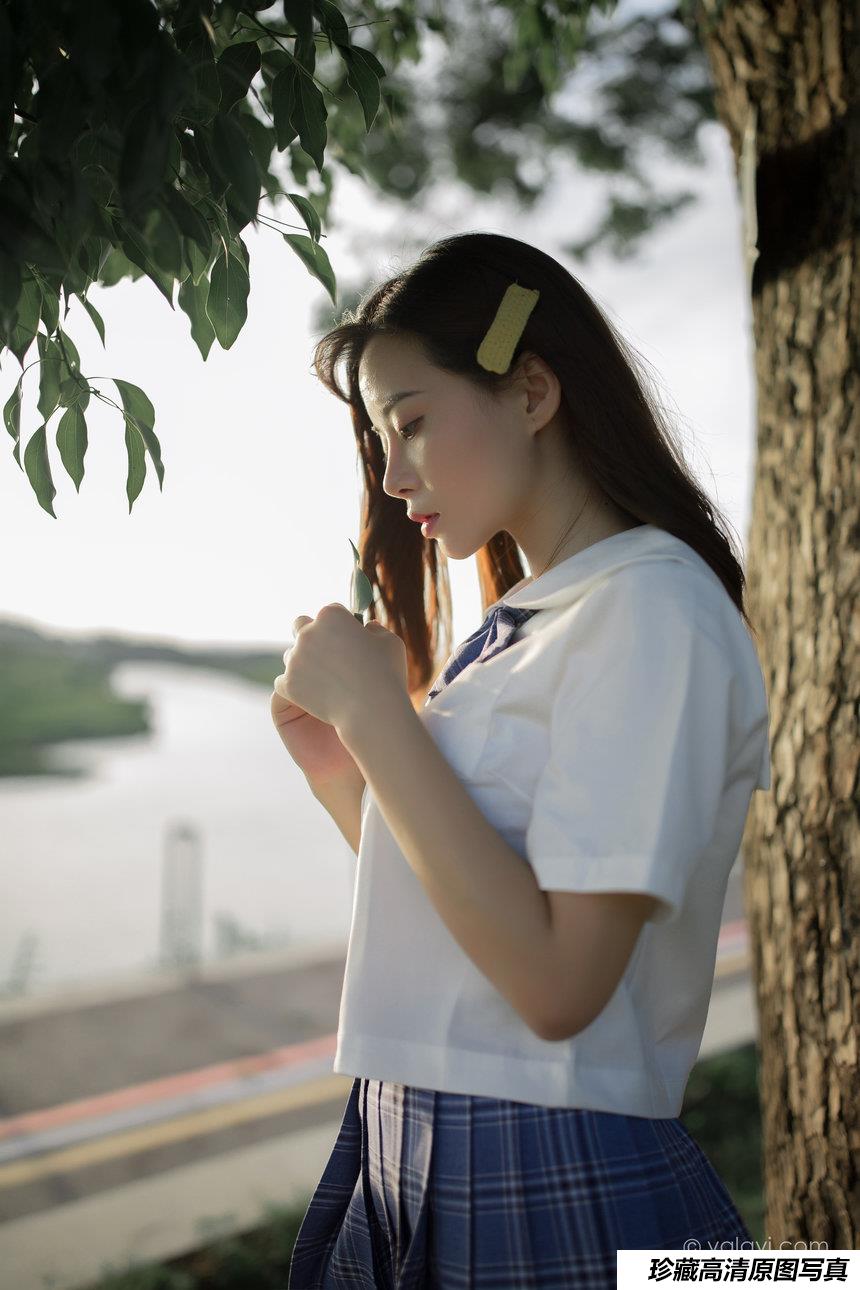 YALAYI雅拉伊] 2020.07.28 NO.677 枝娅《青春在河畔奔走》[41P+1P671M]