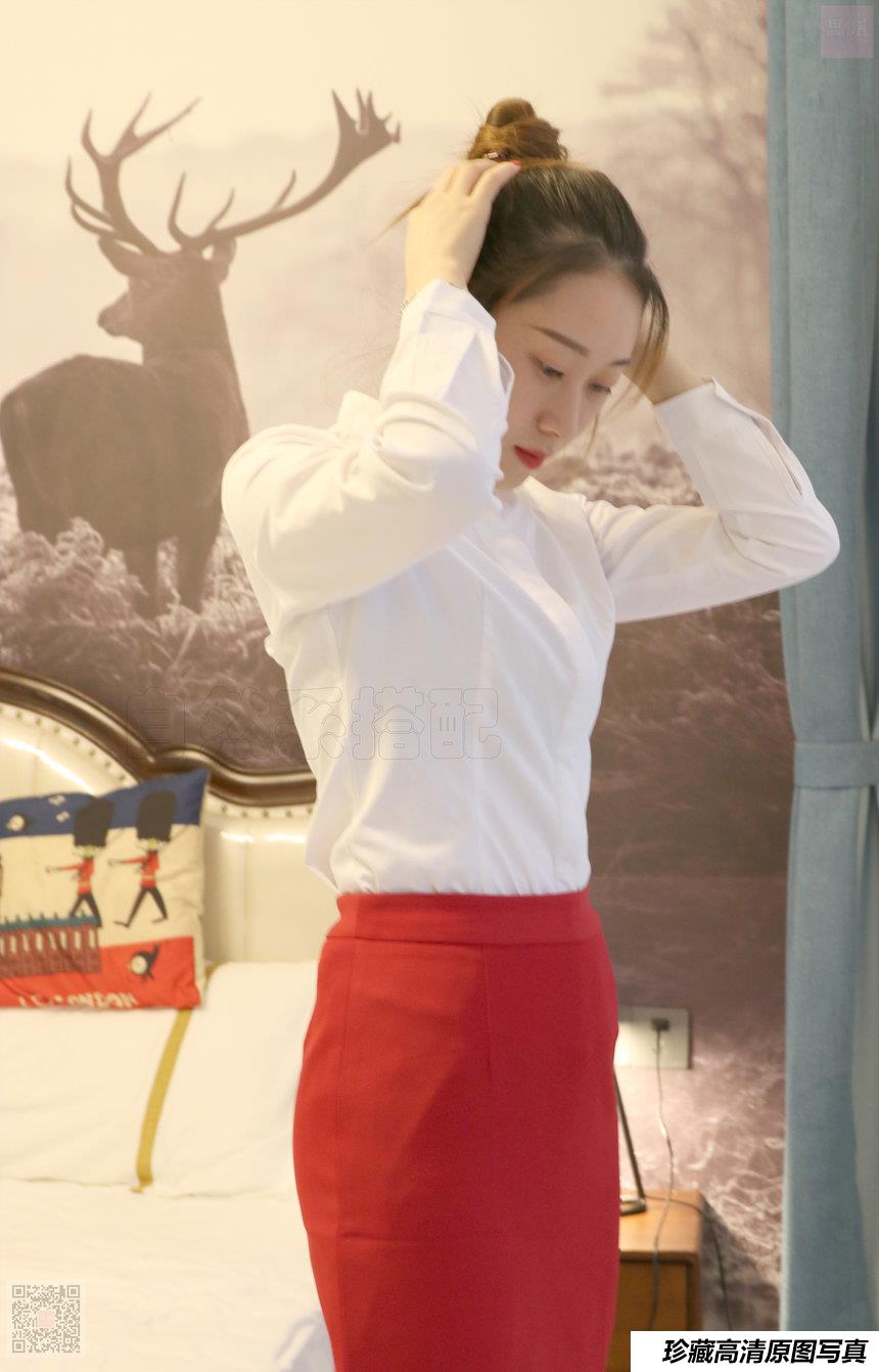 [SiHua丝话]SH036 与秘书出差的第一天 伊一[93P+2V／690MB]