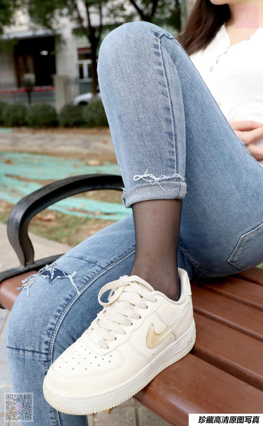 [SiHua思话]SH026 人群里的裤里斯 露露[95P+2V／556MB]