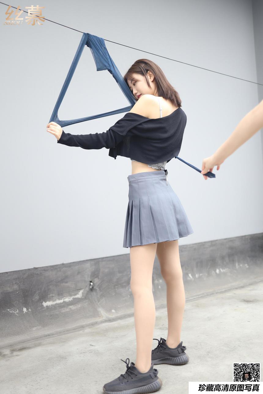 丝慕写真 SM288 米朵 《天台玩丝两姐妹》