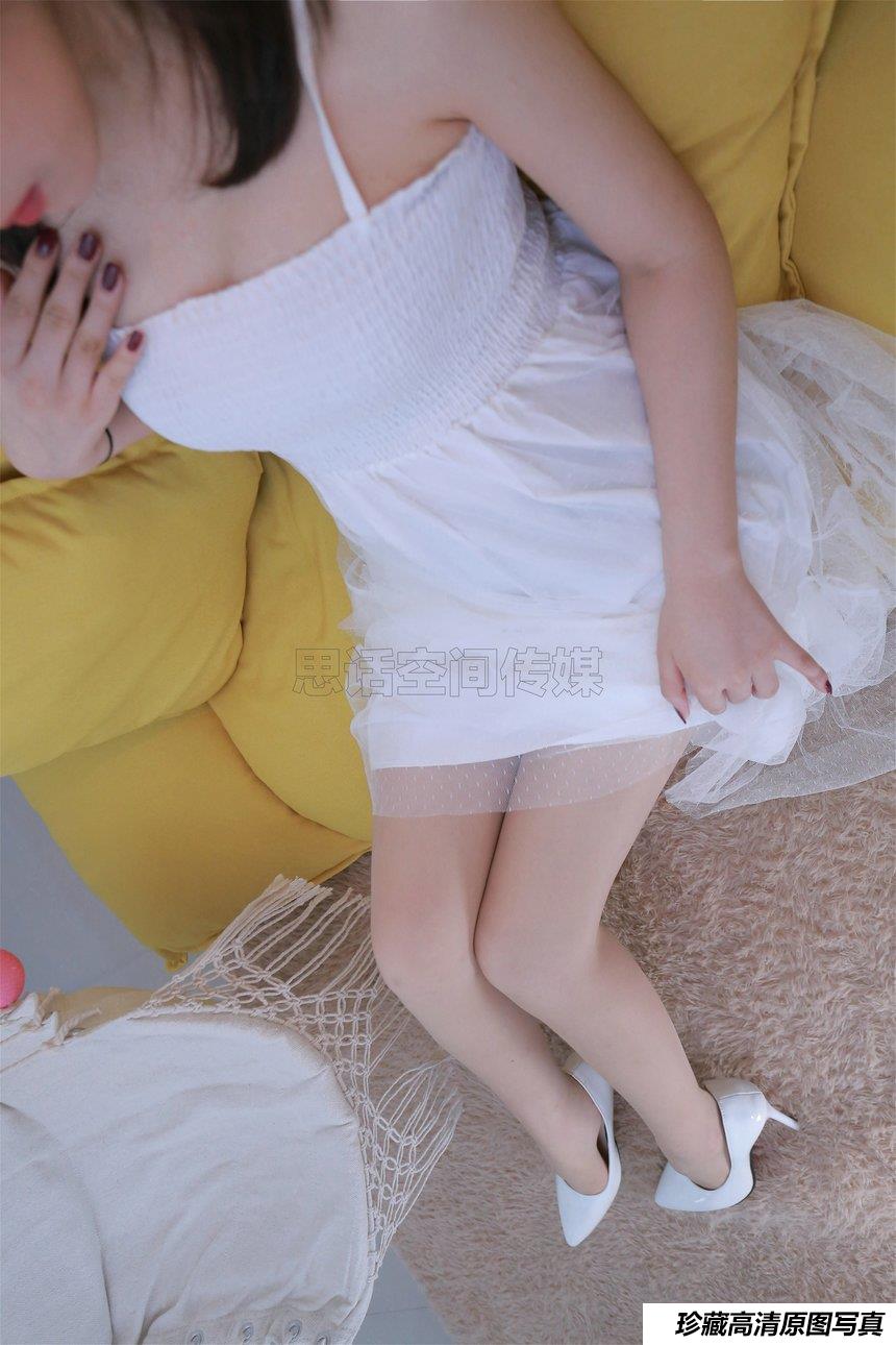 [SiHua思话]SH153（新模）Reya 小白裙下的美腿[49P／111MB]