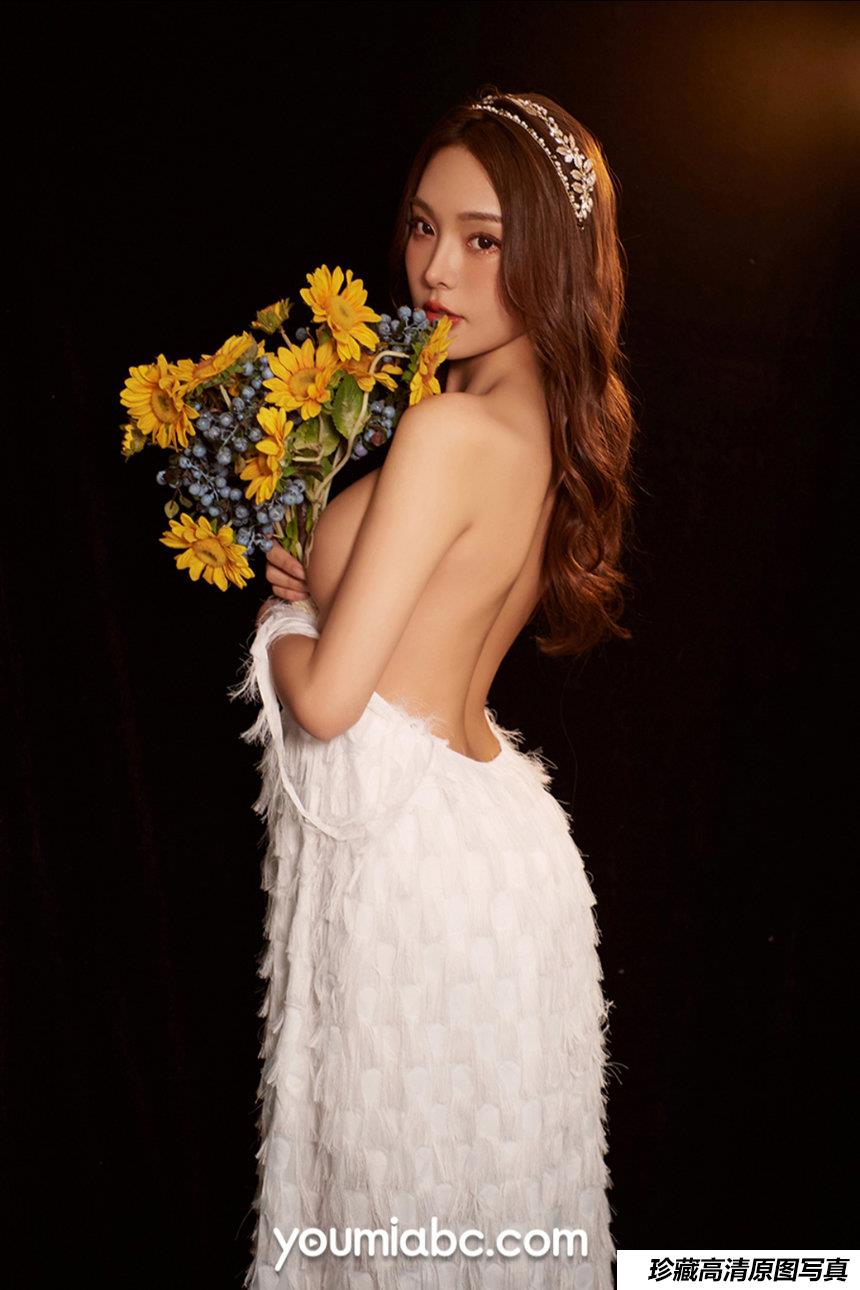 [YouMi尤蜜] 2020.10.02 陈圆圆《向日葵の思量》 [26+1P]