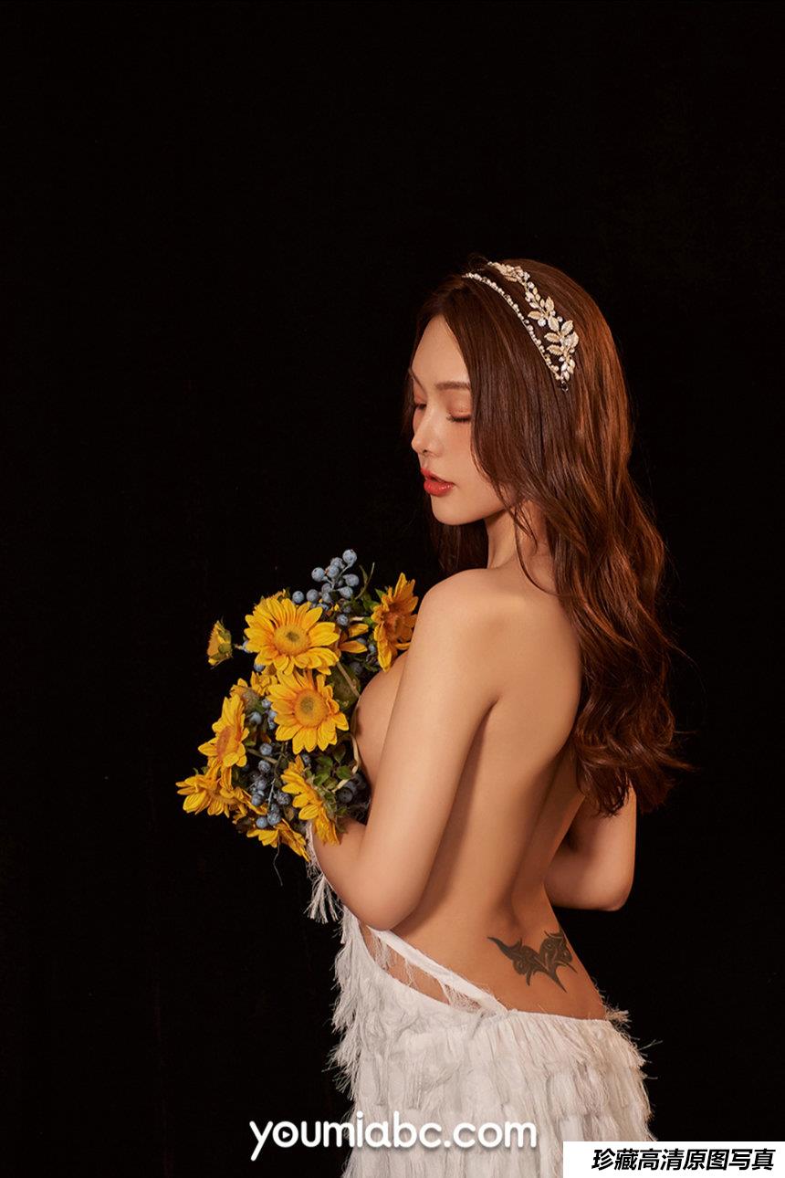 [YouMi尤蜜] 2020.10.02 陈圆圆《向日葵の思量》 [26+1P]