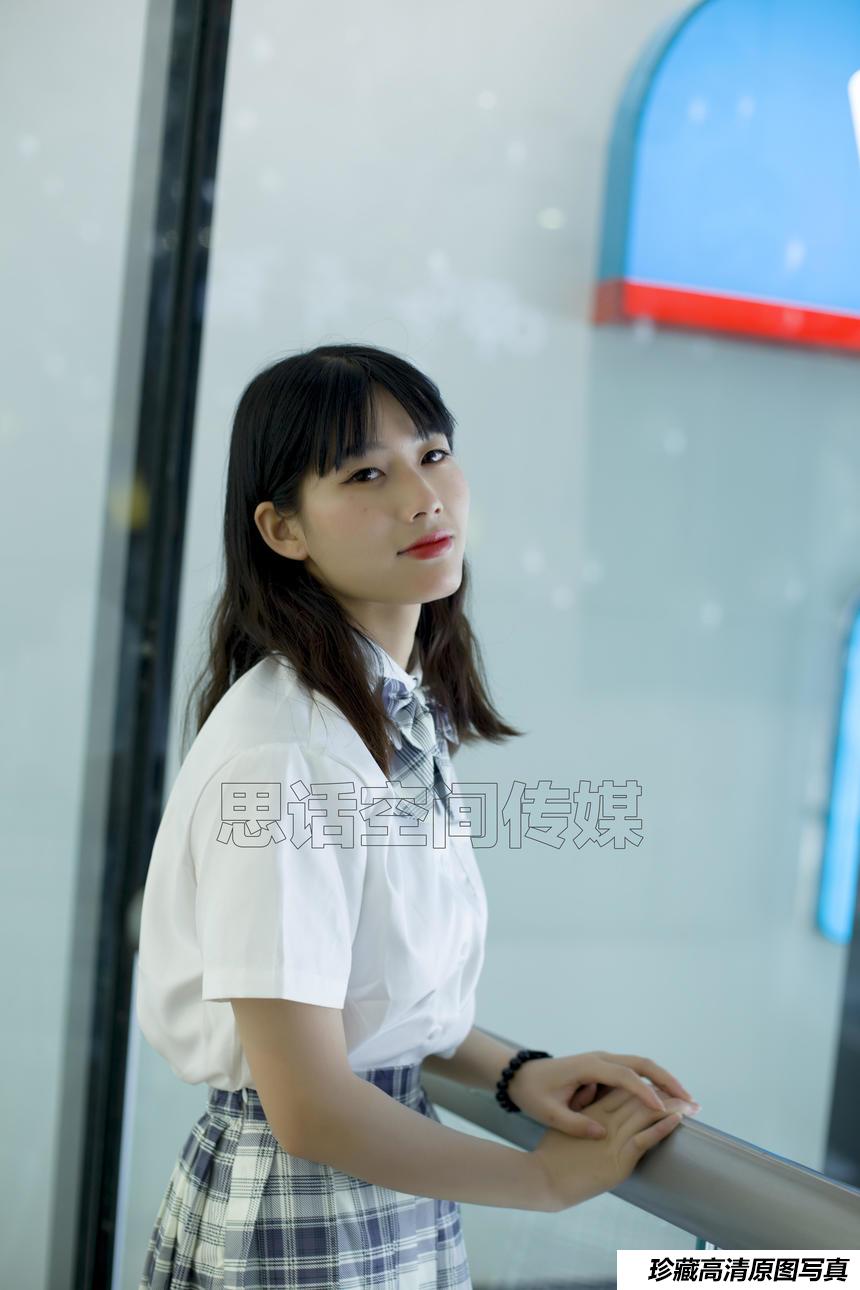 [SiHua丝话]SH127 诗韵 商场里的JK女孩[44P／63MB]