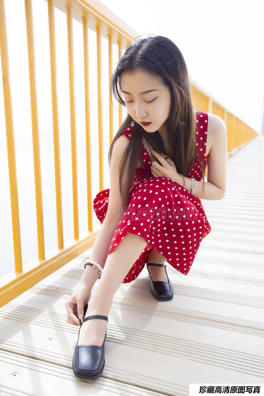 [SiHua丝话]SH125 露露 长江大桥神秘红裙[42P／50MB]