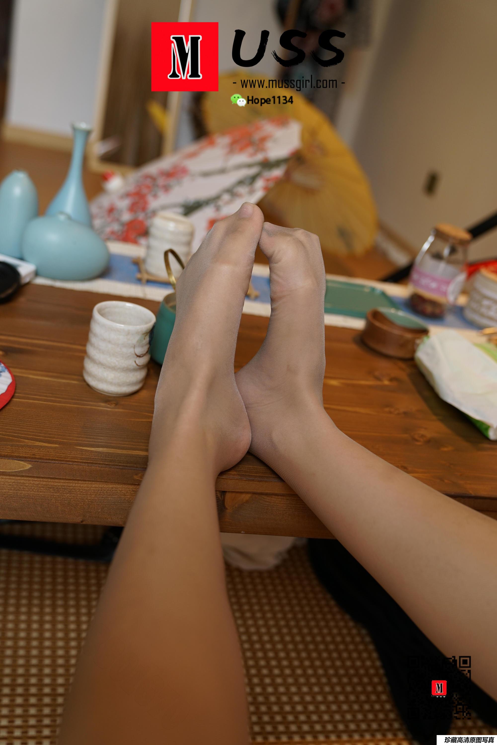 [MussGirl慕丝女郎]NO.005 尤物珊珊[36P／41.7MB]